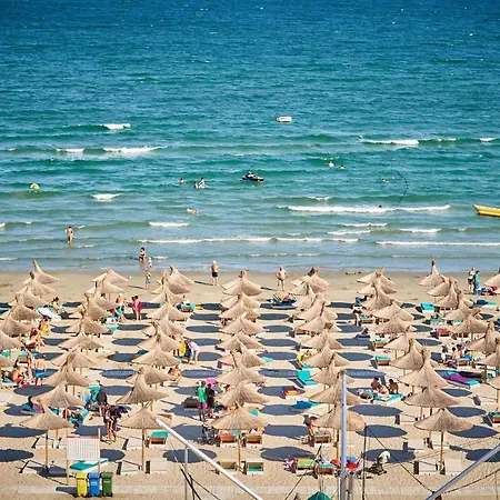 Haven N Pool Alezzi Beach Năvodari
