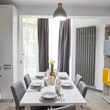 Haven N Pool Alezzi Beach Appartement Năvodari