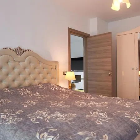 Haven N Pool Alezzi Beach Appartement *