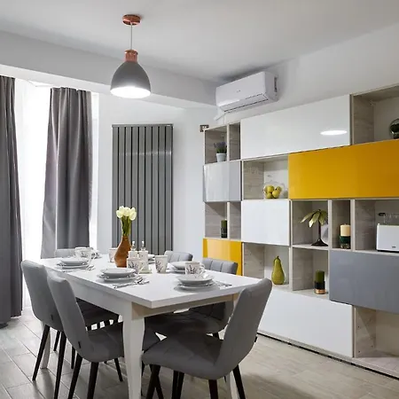 Haven N Pool Alezzi Beach Appartement
